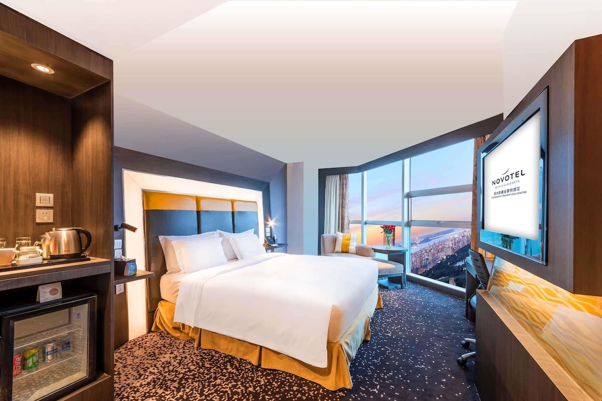 superior room, 1 king bed, city view | 1 bedroom, free minibar, in-room safe, individually decorated