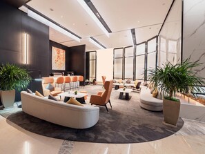 Bar (on property) - Novotel Zhengzhou Convention Centre (Zhengzhou)