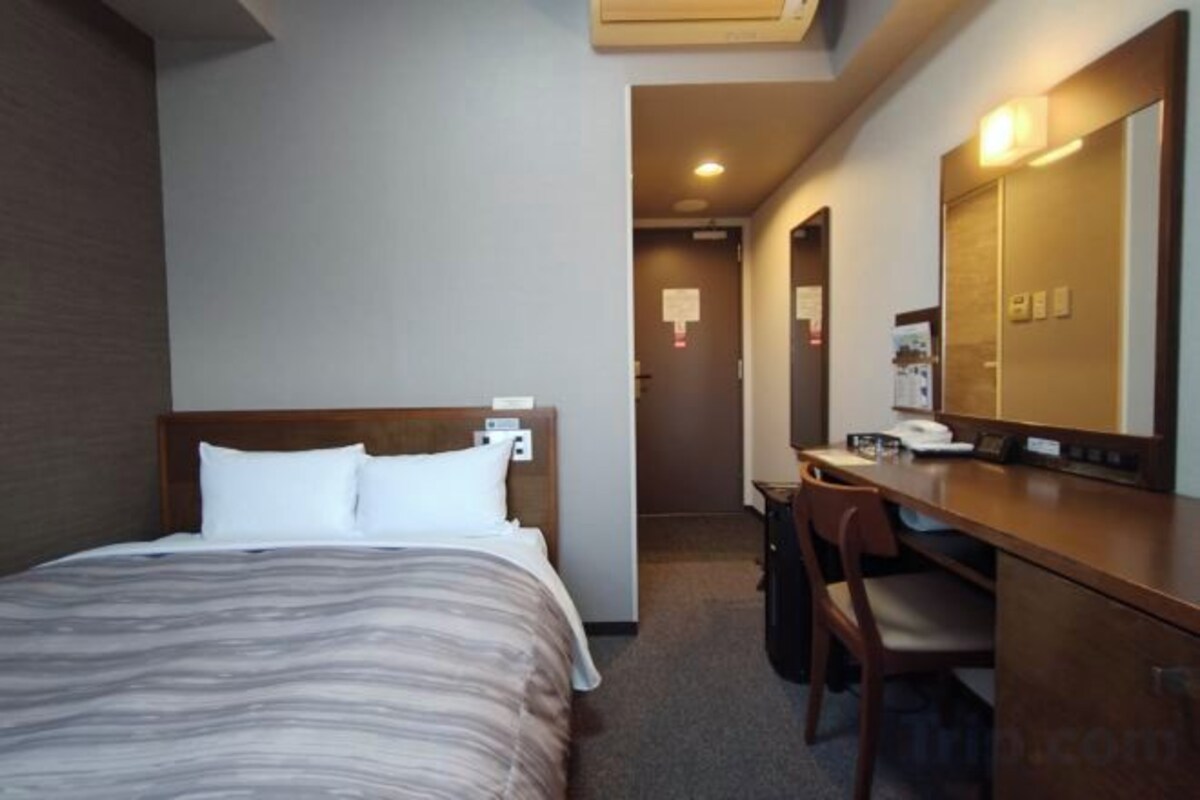 Semi Double Room Smoking