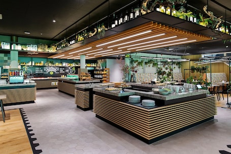Dagelijks ontbijtbuffet (toeslag). Woudschoten Hotel & Conferentiecentrum