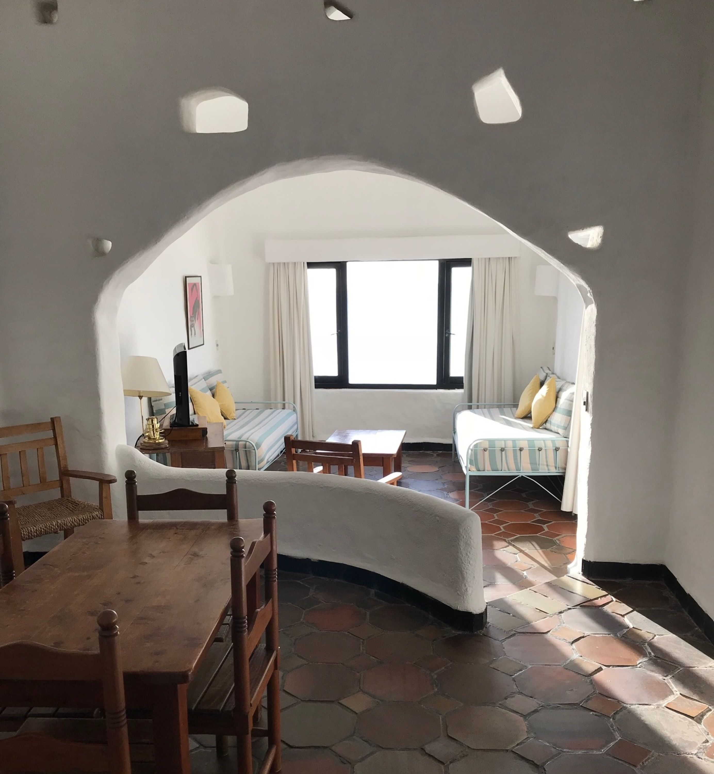 29-inch tv with satellite channels