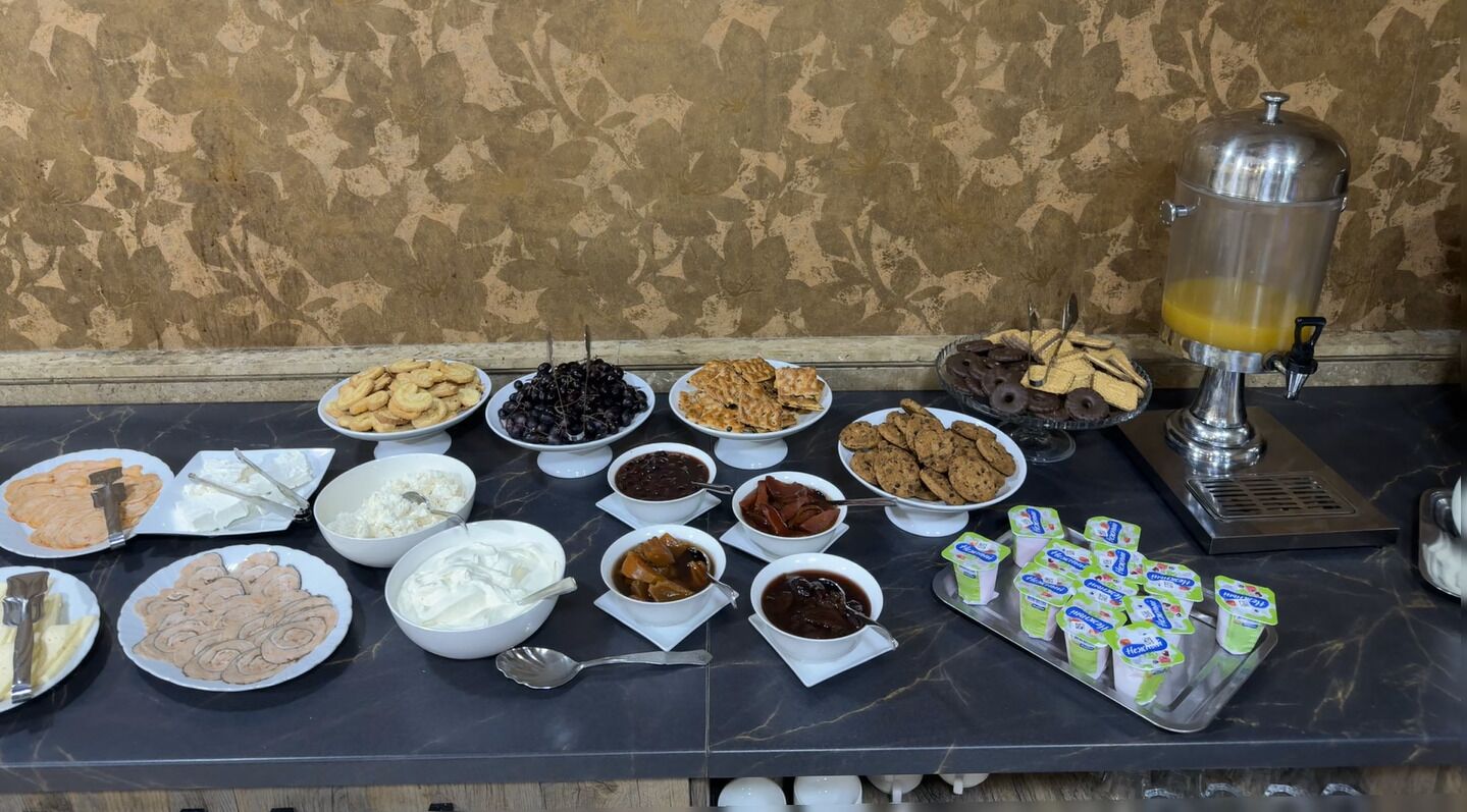 free daily continental breakfast