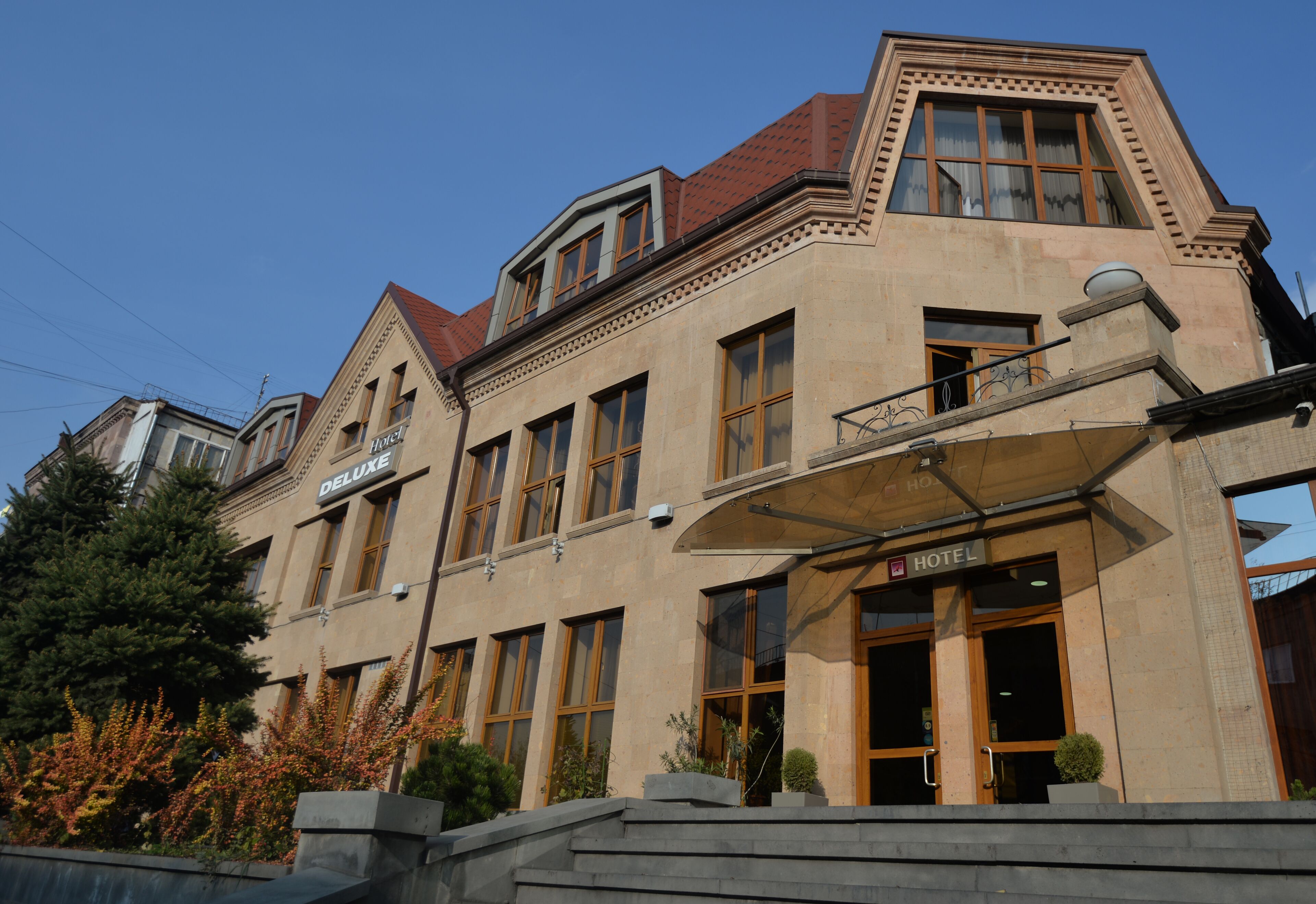 Deluxe Hotel Yerevan