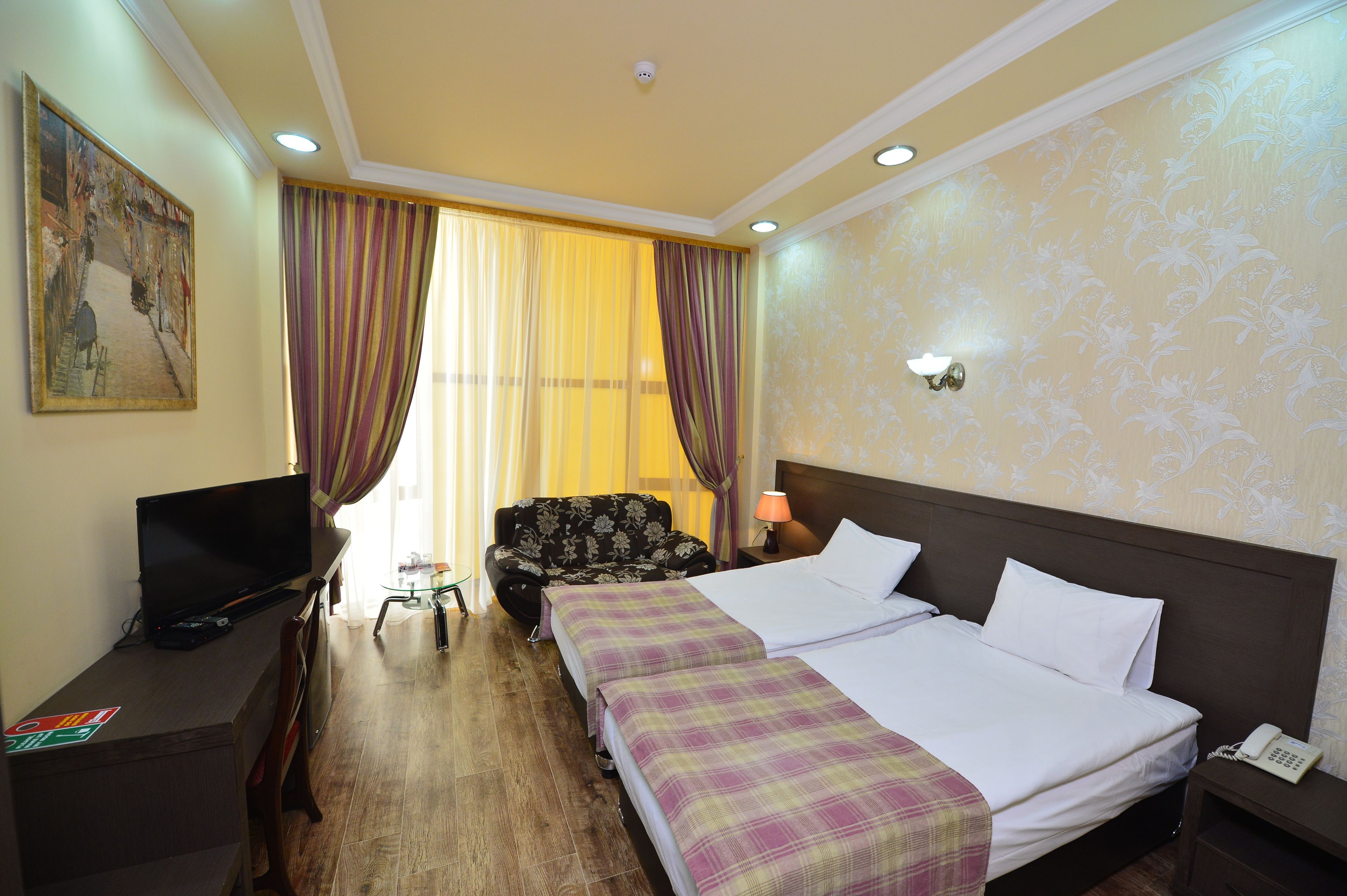 Deluxe Hotel Yerevan