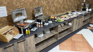 Free daily continental breakfast