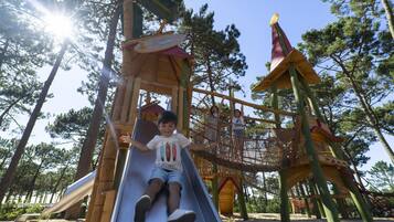 Children’s play area – outdoor
