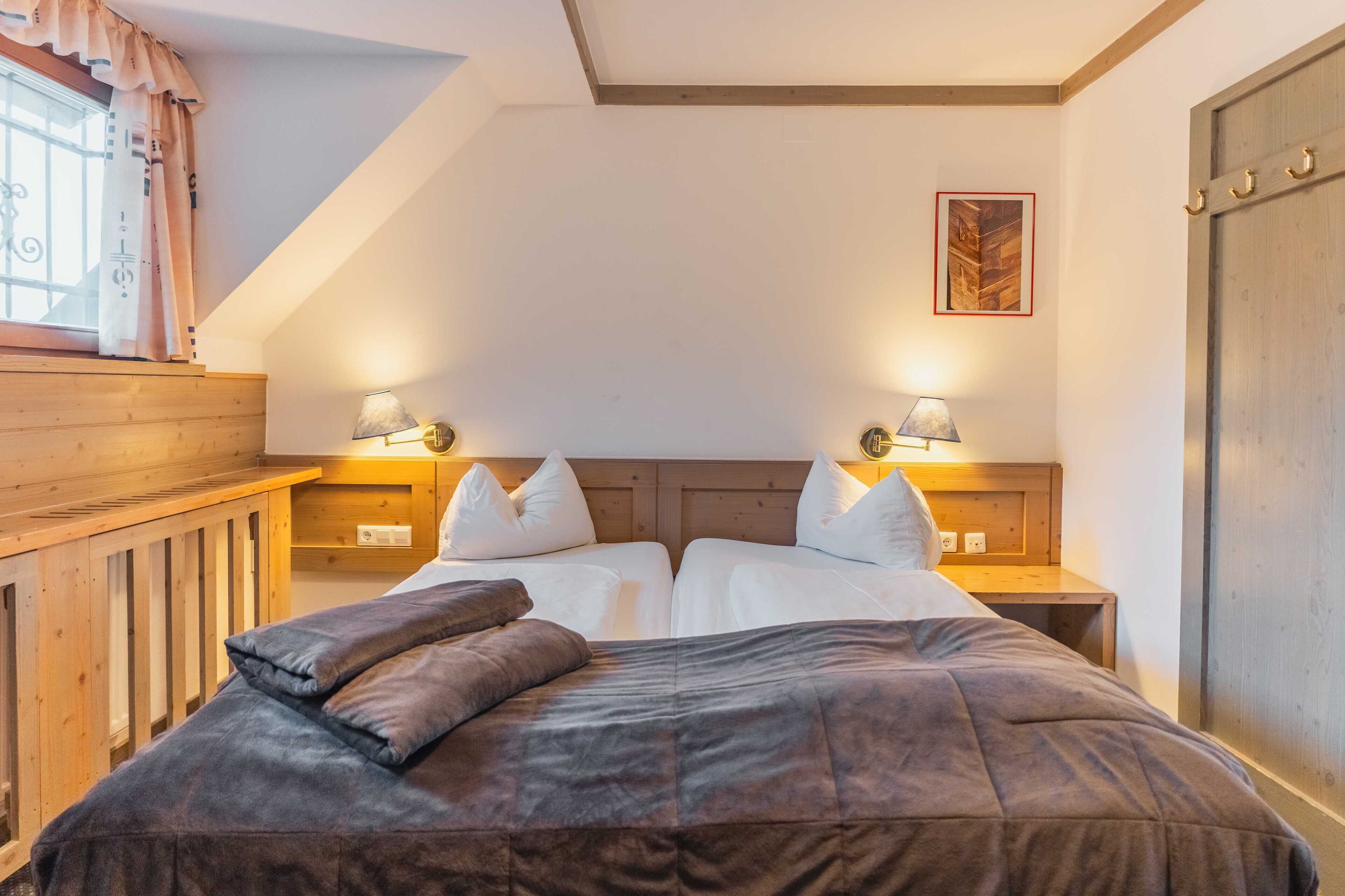 desk, blackout curtains, free wifi, bed sheets