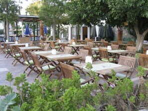 Se sirven desayunos, almuerzos y cenas