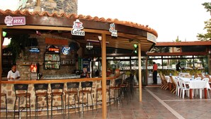 Bar vid poolen