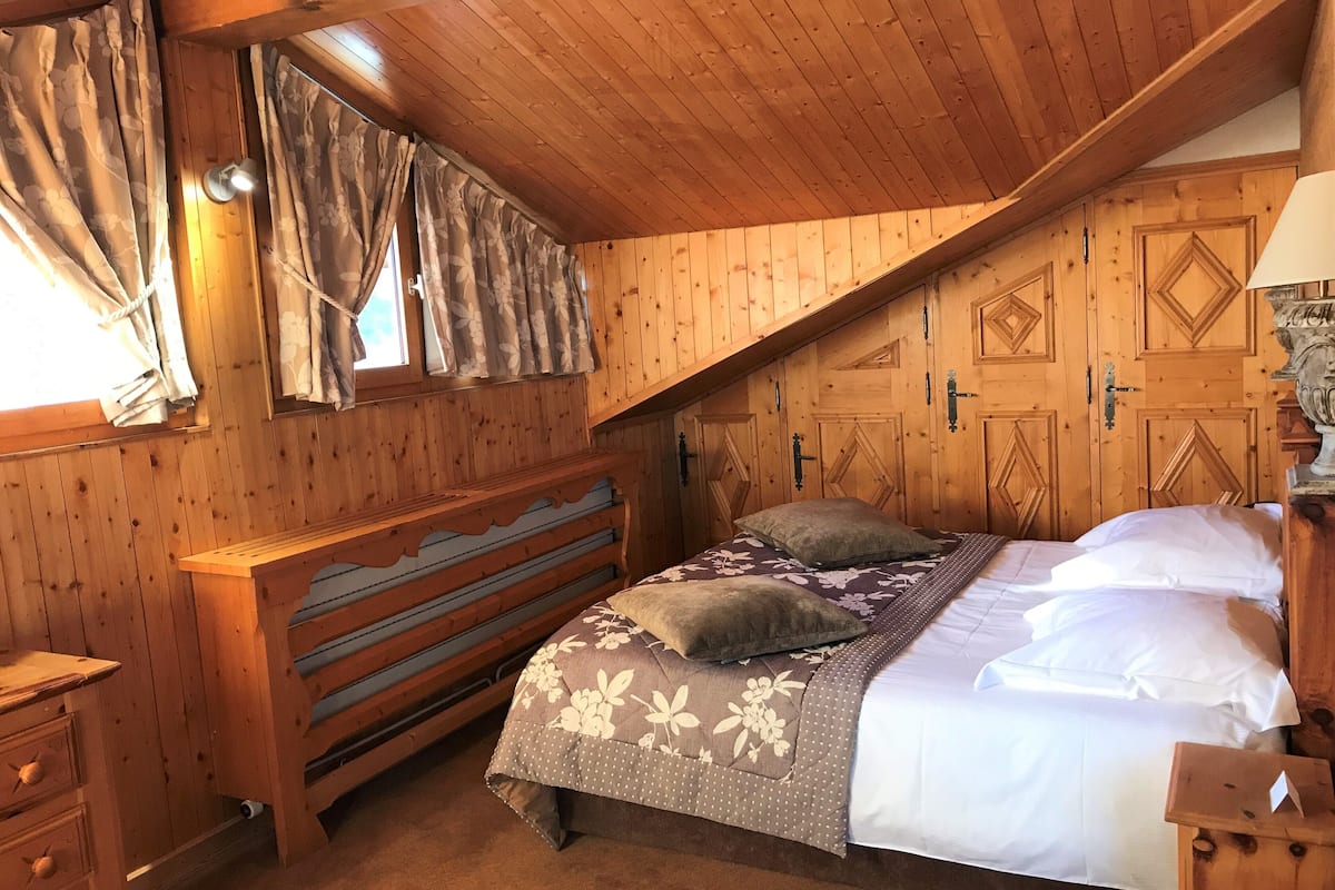 superior double room | select comfort beds, in-room safe, individually decorated, bed sheets