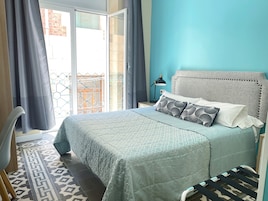 Classic Double Room, Private Bathroom | Egyptian cotton sheets, premium bedding, individually decorated