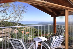 Deluxe Double Room with Lake View (Shachar) | Balcony