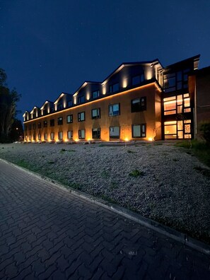 Exterior - Bahía Redonda Hotel (El Calafate)