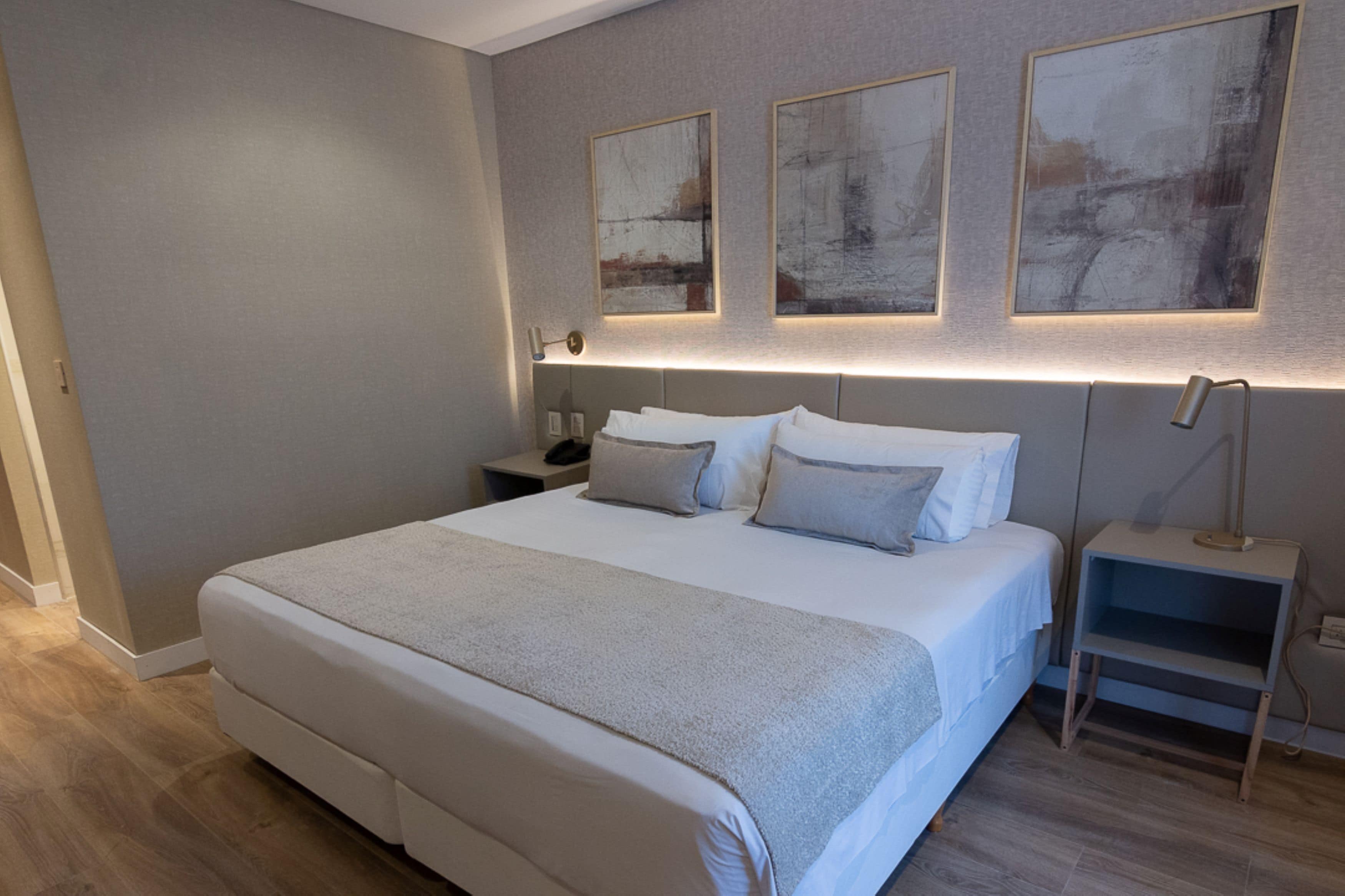 superior double or twin room | minibar, in-room safe, desk, blackout curtains