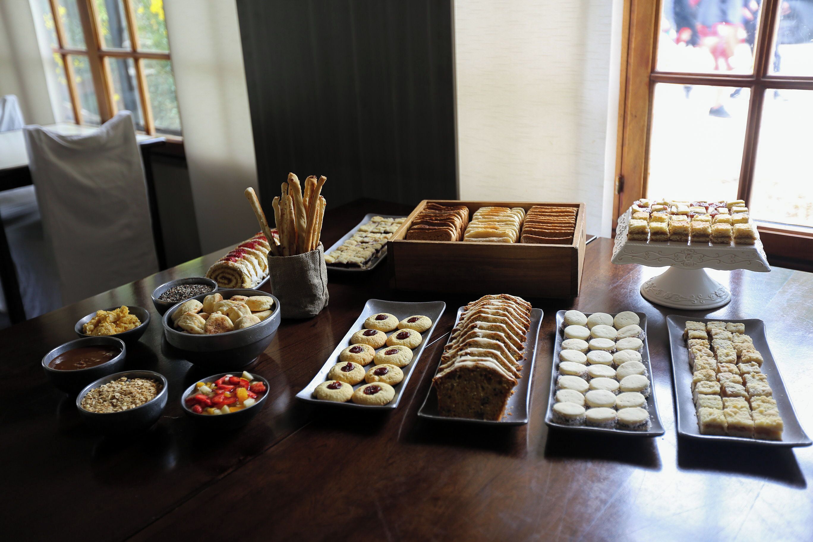 daily buffet breakfast (usd 15 per person)