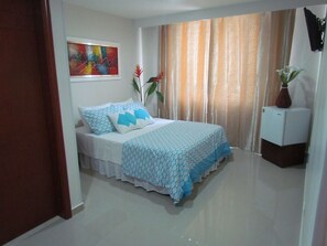 Coffres-forts dans les chambres, décoration personnalisée, bureau