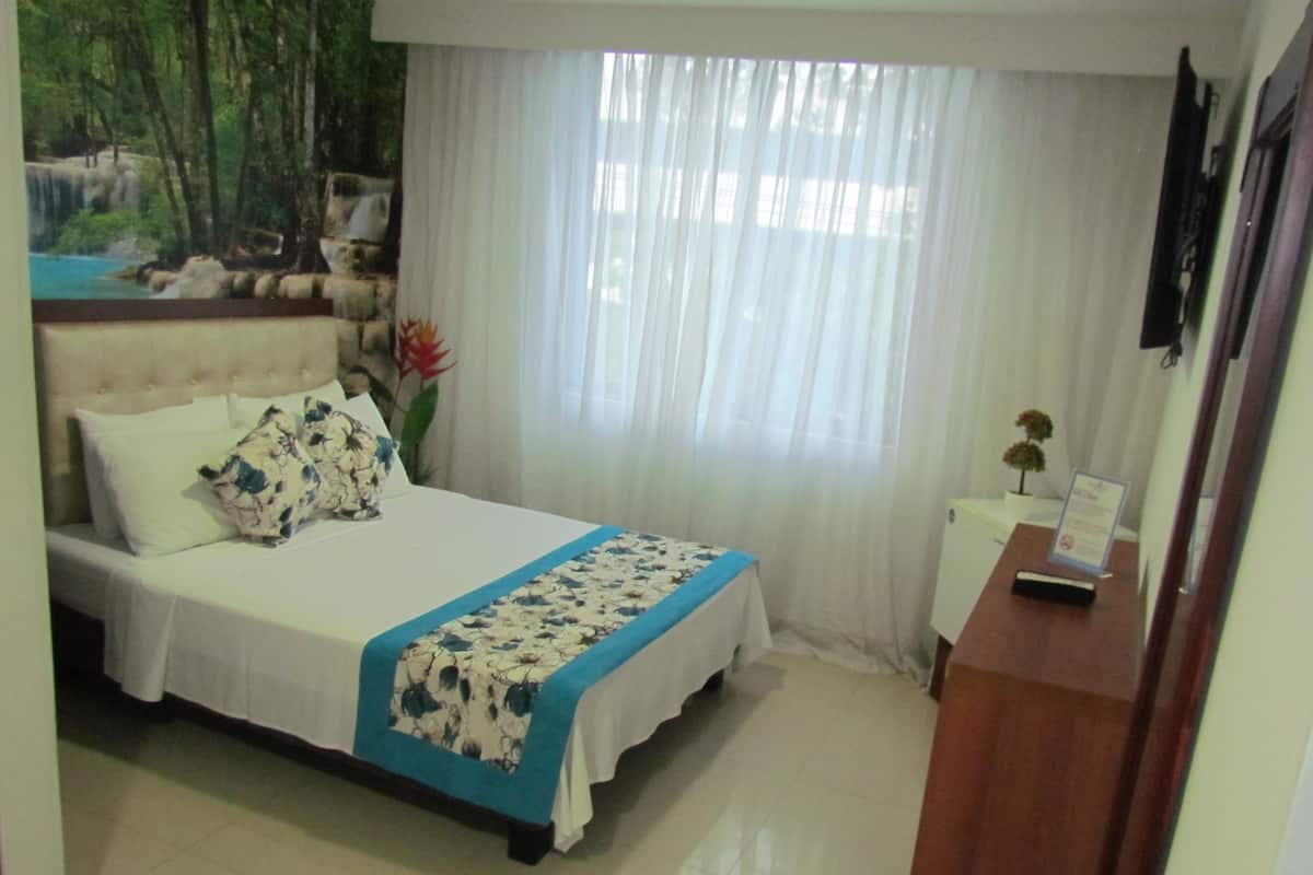 Double Room | In-room safe, individually decorated, desk, iron/ironing board