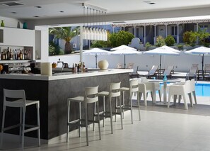 Poolside bar - Altamar Hotel (Istiaia-Aidipsos)