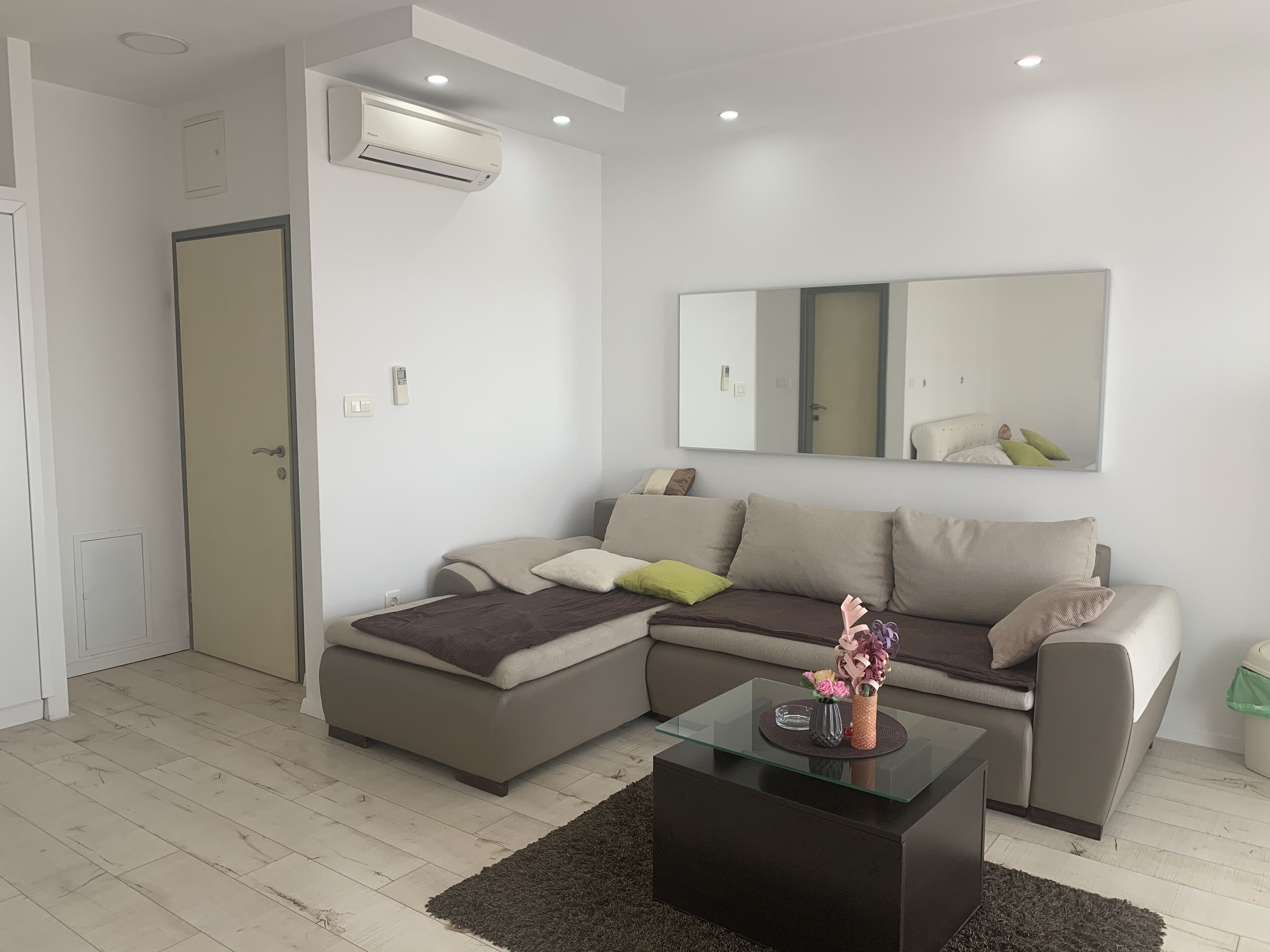 Luxury Studio Suite, 1 King Bed with Sofa bed, Sea View, Sea Facing | Premium bedding, pillowtop beds, minibar, individually decorated