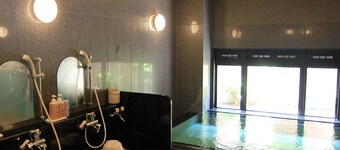 長濱交流道露櫻酒店