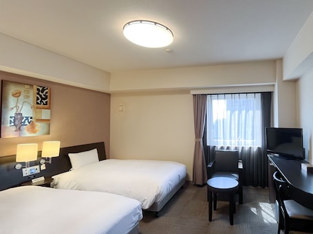 Desk, free wired internet, bed sheets. Hotel Route - Inn Hofu Ekimae