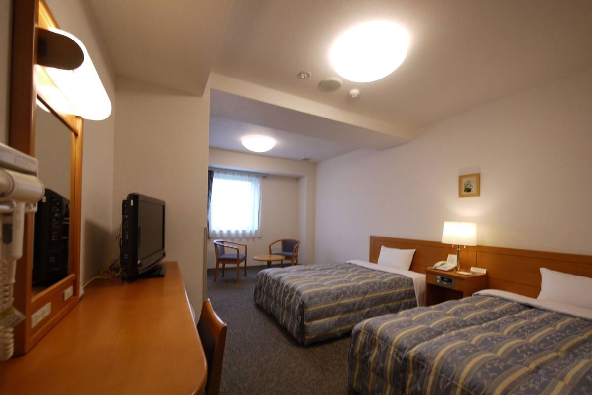 Desk, free WiFi, bed sheets