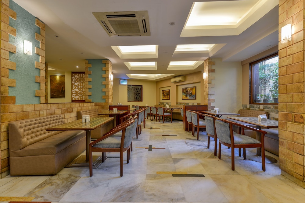 Hotel Ajanta by null