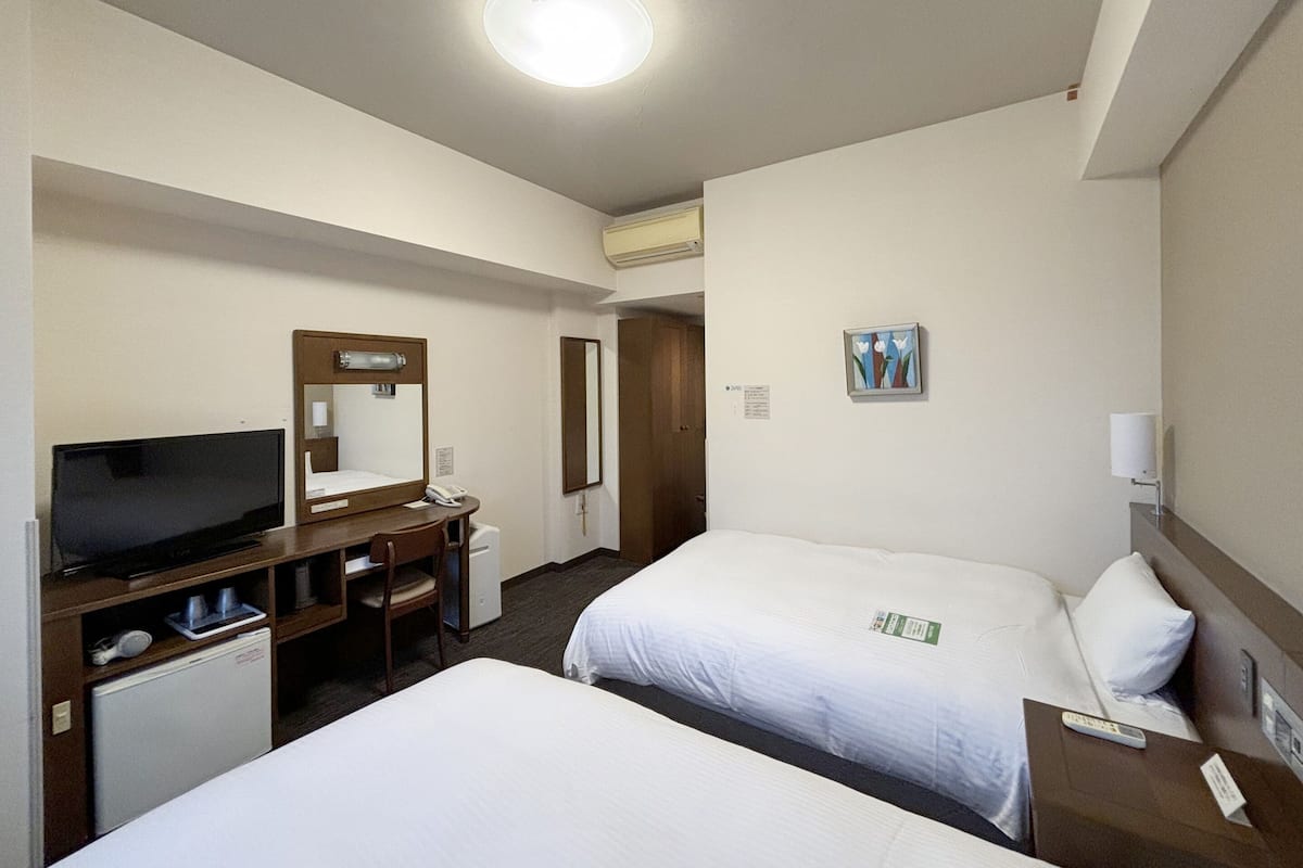 Wifi gratis y ropa de cama