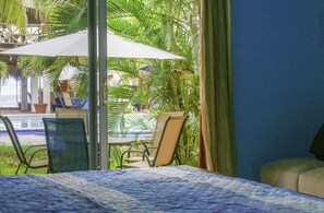 View from room - SABAS Beach Resort (La Libertad)