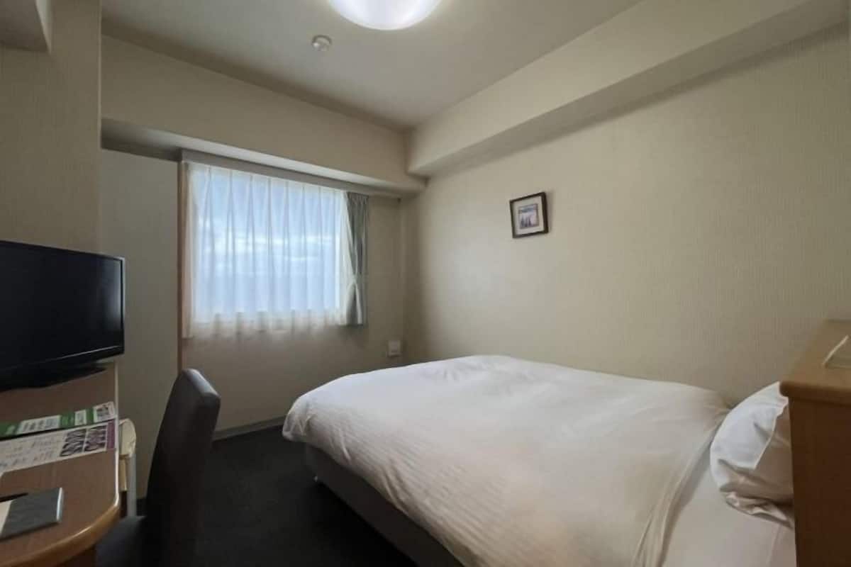 Ferros/tábuas de passar roupa, Wi-Fi de cortesia, roupa de cama