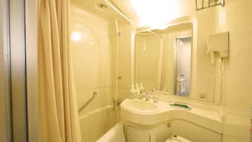 Shower, hair dryer, slippers, bidet