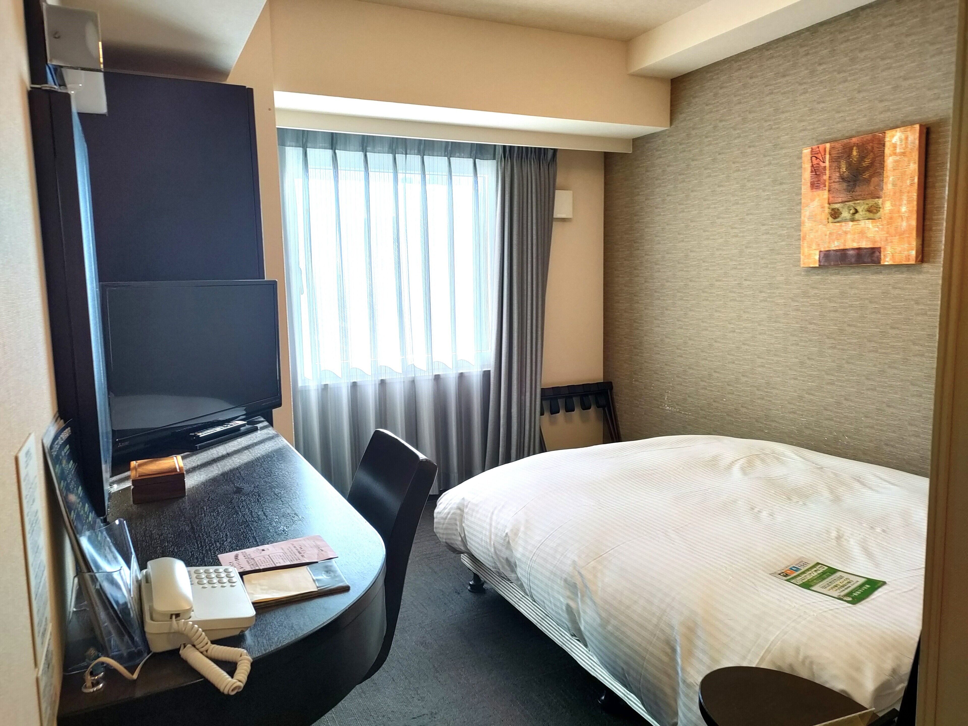 Bureau, Wi-Fi gratuit, draps fournis
