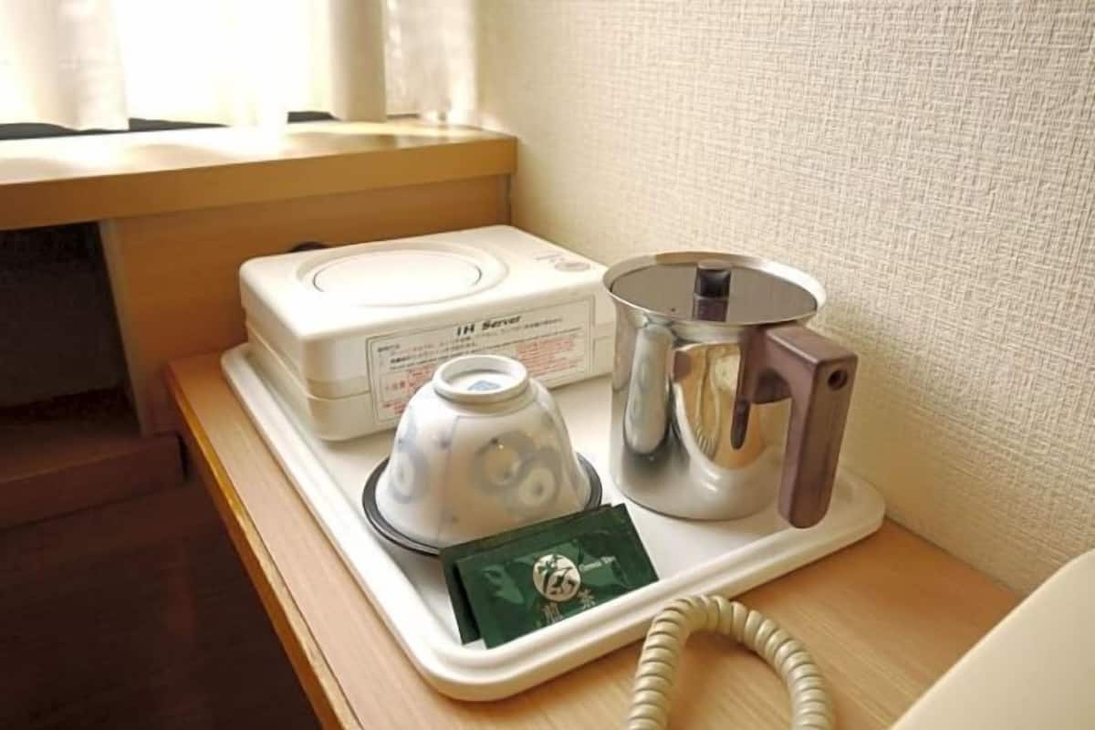 Kaffee und/oder Kaffeemaschine