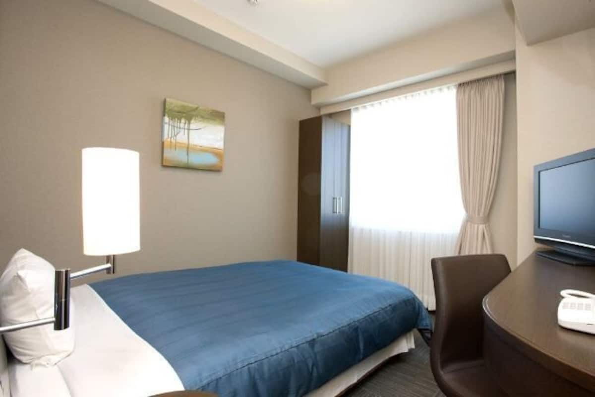 Bureau, Wi-Fi gratuit, draps fournis