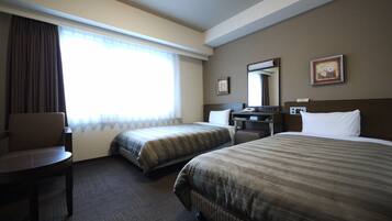 Desk, free WiFi, bed sheets