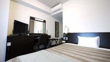 مكتب وواي فاي مجانًا وملاءات أسرّة