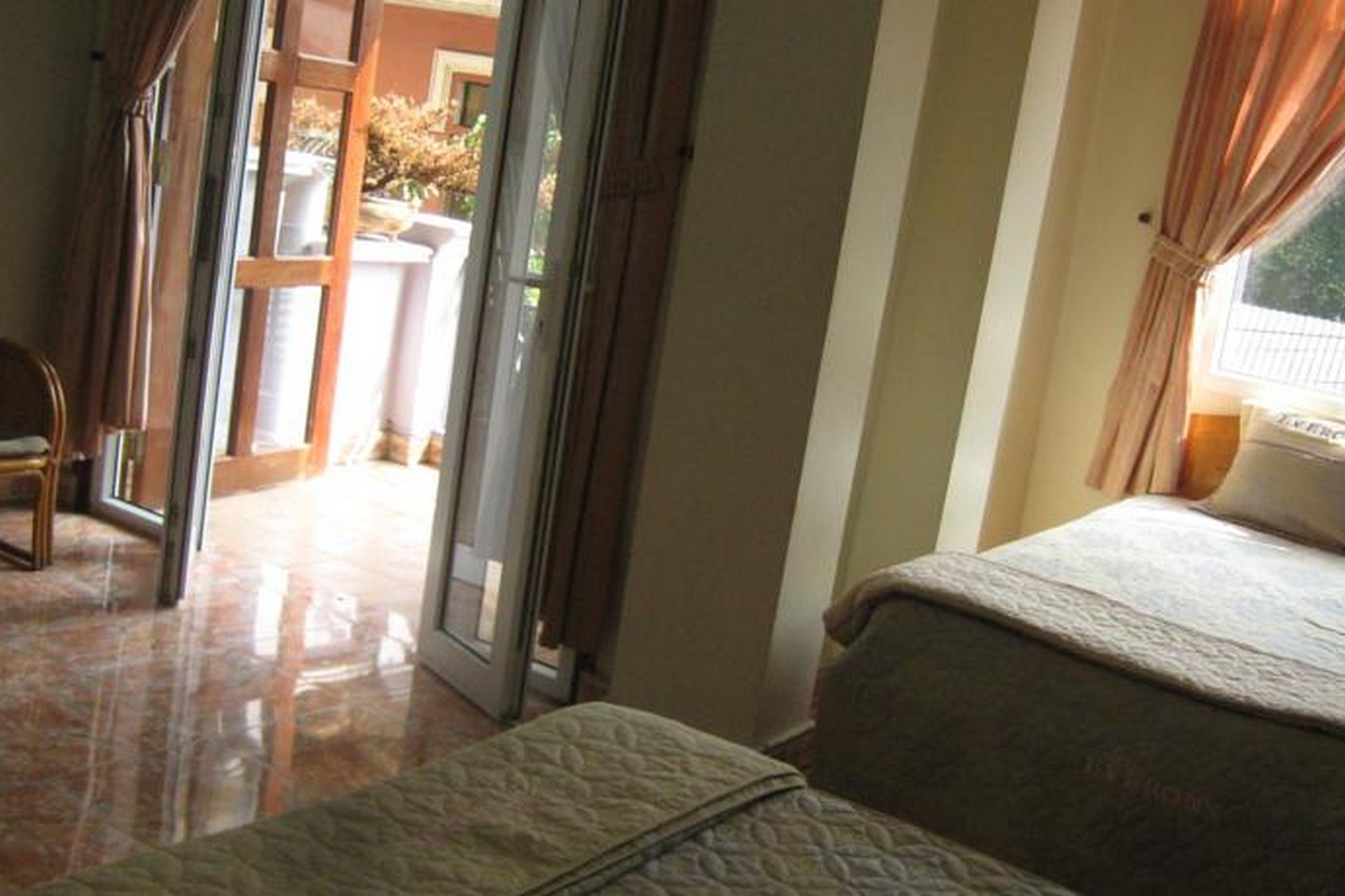 premium bedding, down duvets, pillow-top beds, minibar