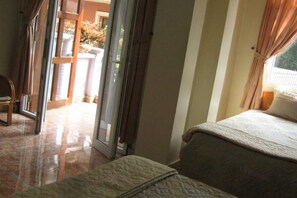 Premium bedding, down duvets, pillow-top beds, minibar - Sunny C Hotel (Hue)