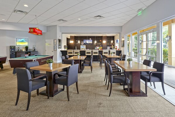 Bar (on property) - Vacation Townhomes by IDILIQ at Encantada Resort (Kissimmee)