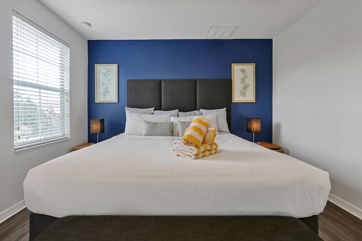 In-room safe, individually decorated, individually furnished, desk