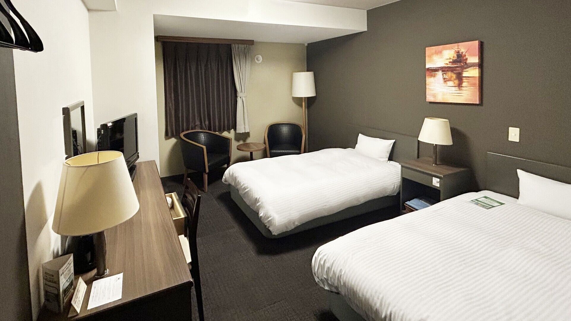 Desk, free WiFi, bed sheets