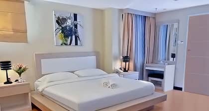 Jinhold Apartment Hotel Bintulu