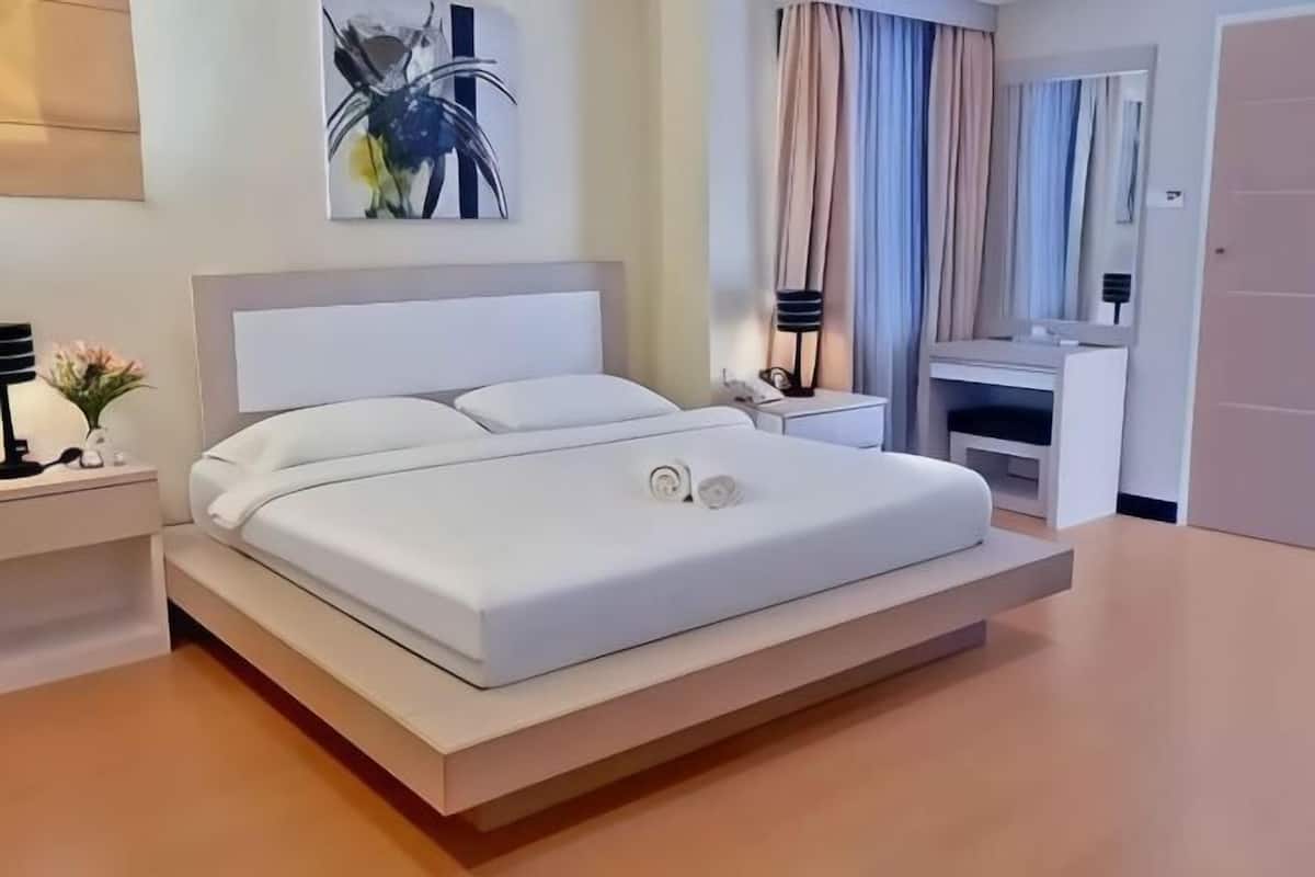1 phòng ngủ, két bảo mật tại phòng, bàn