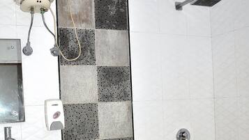 Superior Room with AC | Bathroom | Shower, free toiletries, towels