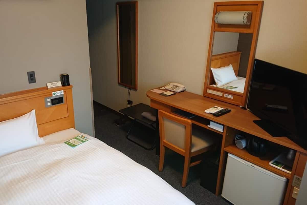 Bureau, Wi-Fi gratuit, draps fournis