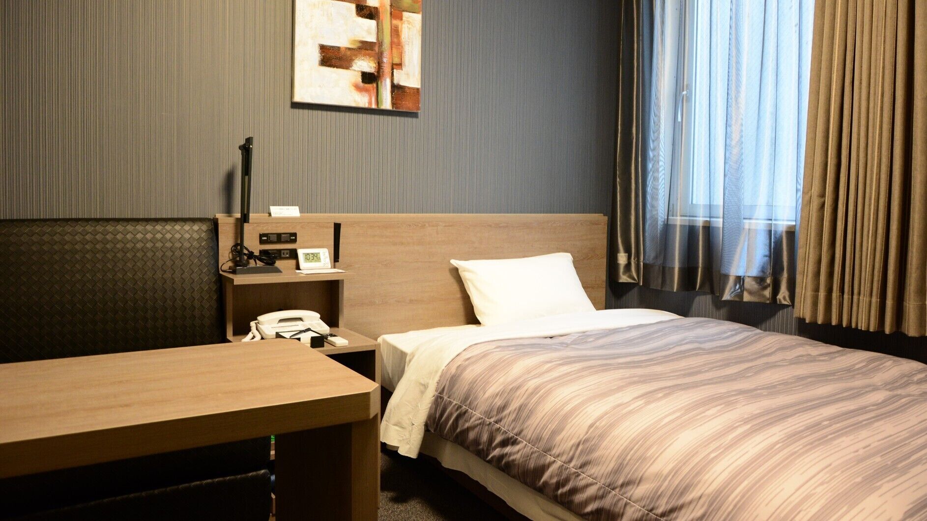 Desk, free WiFi, bed sheets