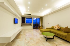 Studio Suite, 1 King Bed