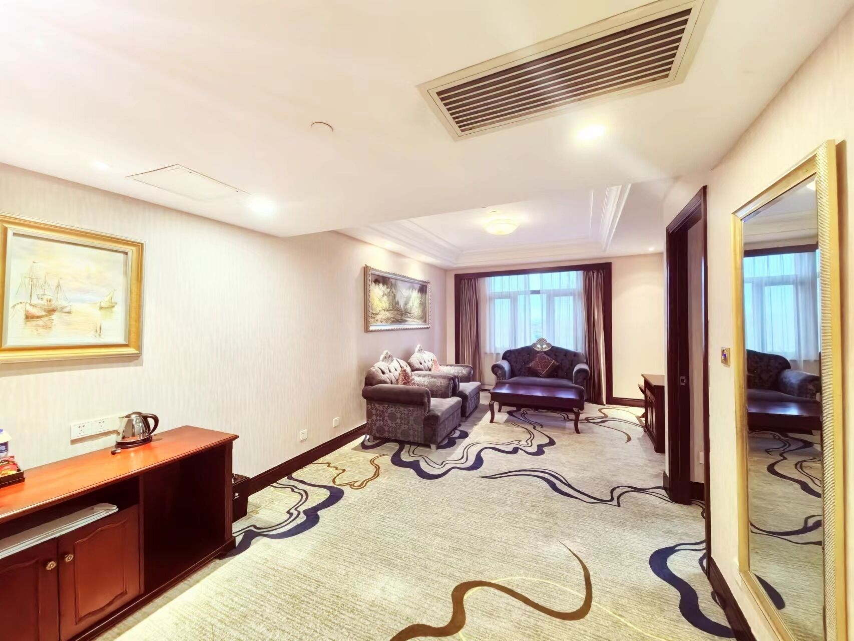 Suite Eksekutif | 1 kamar tidur, seprai premium, dan selimut bulu angsa