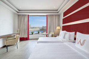 Deluxe Room, 2 Twin Beds (Deluxe Room Twin) | Premium bedding, down comforters, Select Comfort beds, minibar