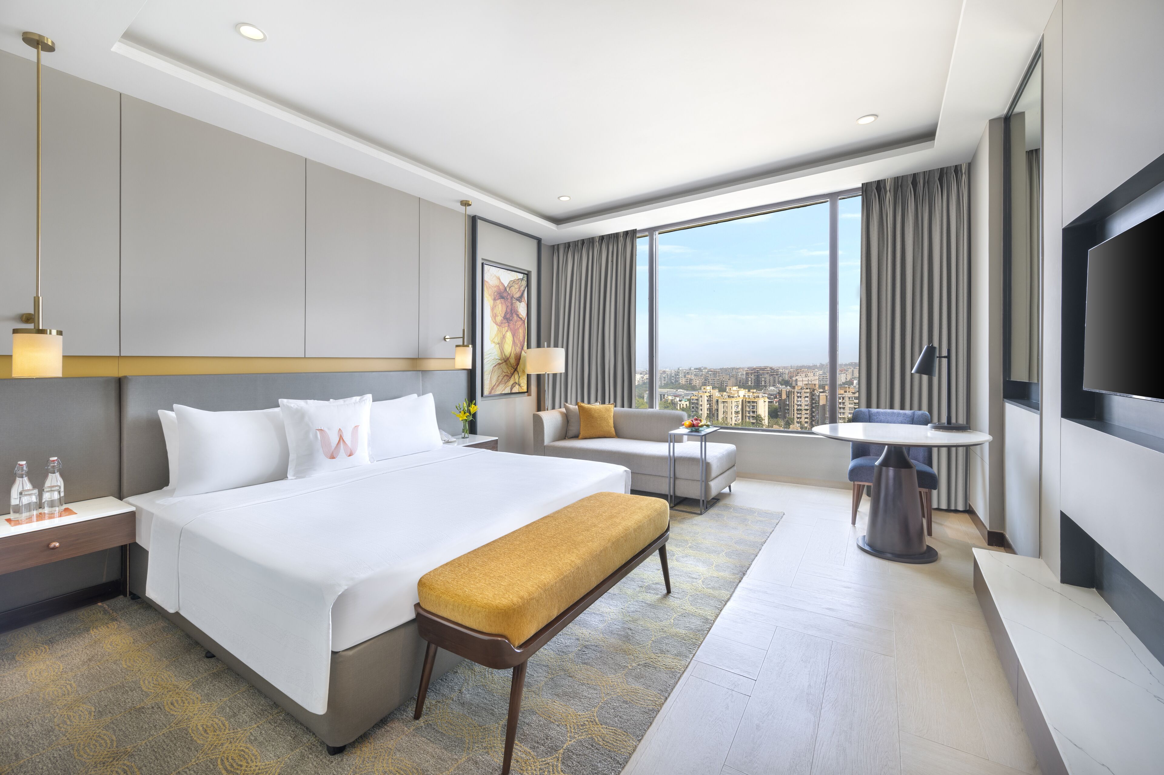 Deluxe Room, 1 King Bed (Executive Club Double)